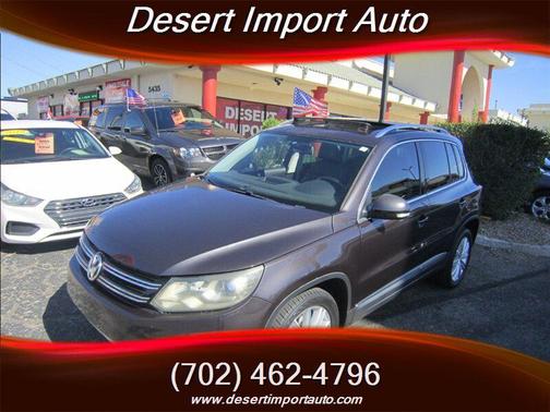 GRAY 2016 Volkswagen Tiguan SE