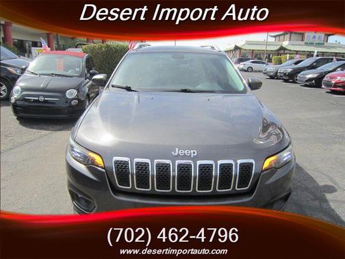 Granite Crystal Metallic Clearcoat 2019 Jeep Cherokee Latitude Plus