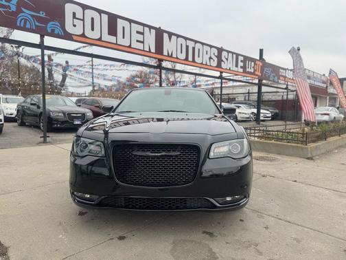 2019 Chrysler 300 S