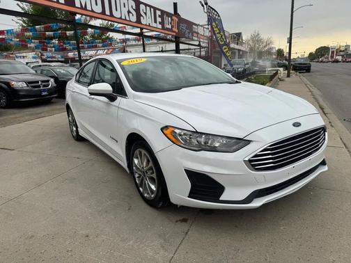 Oxford White 2019 Ford Fusion Hybrid SE