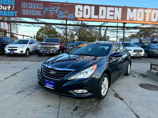 2013 Hyundai SONATA GLS