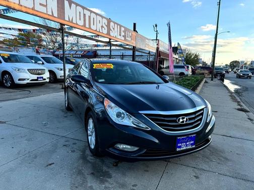 2013 Hyundai SONATA GLS