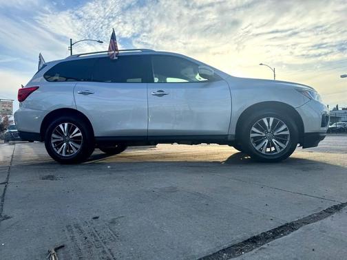 2020 Nissan Pathfinder SV 4WD
