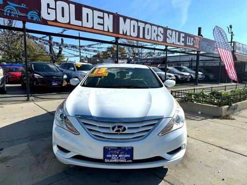 2013 Hyundai SONATA GLS