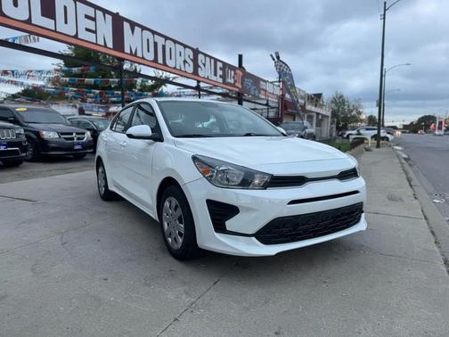 Clear White 2022 Kia Rio LX