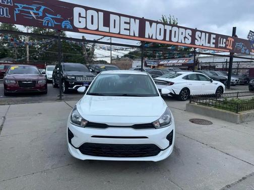 Clear White 2022 Kia Rio LX