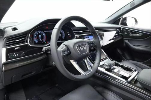 2025 Audi Q8 55 Prestige