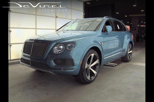 Light Windsor Blue by Mulliner 2019 Bentley Bentayga V8