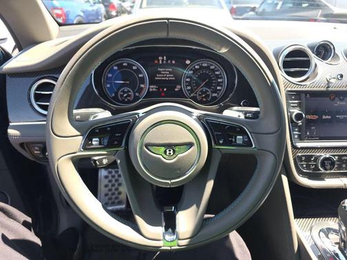 Light Windsor Blue by Mulliner 2019 Bentley Bentayga V8