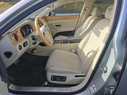 2016 Bentley Flying Spur V8