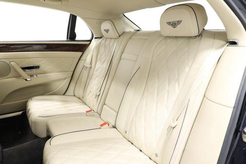2015 Bentley Flying Spur Base