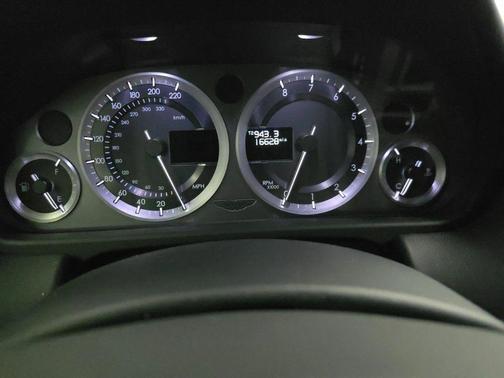 2015 Aston Martin DB9 Carbon Edition