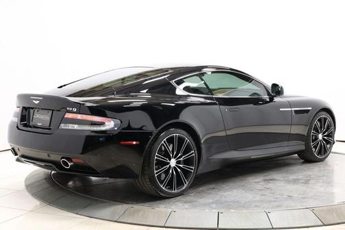 2015 Aston Martin DB9 Carbon Edition