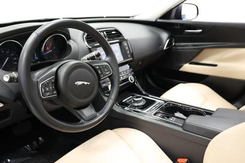 2017 Jaguar XE 25t Premium