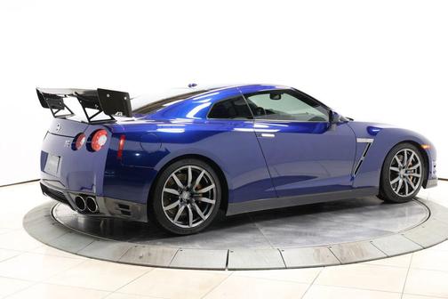2014 Nissan GT-R Premium