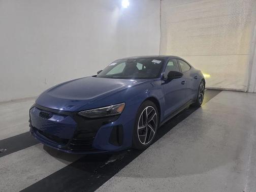 2024 Audi e-tron GT Premium Plus quattro