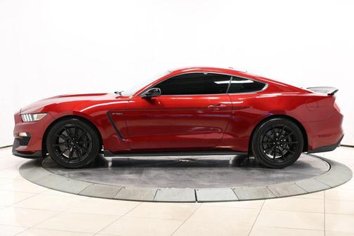 2017 Ford Shelby GT350 Base