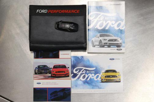 2017 Ford Shelby GT350 Base