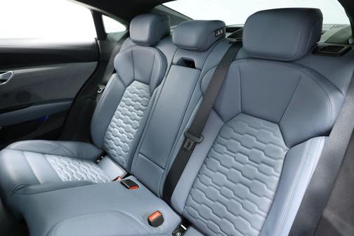 2023 Audi RS e-tron GT quattro