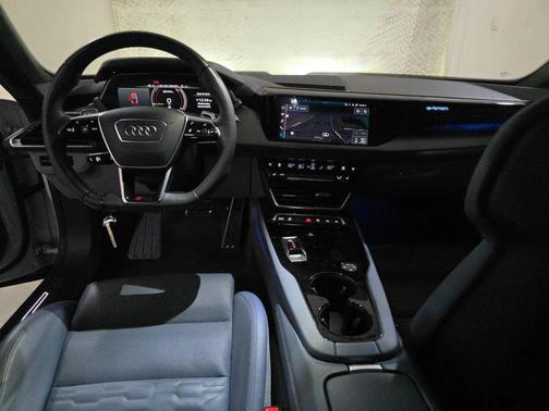 2023 Audi RS e-tron GT quattro