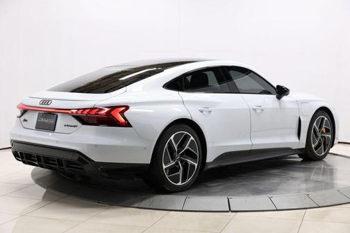 2023 Audi RS e-tron GT quattro