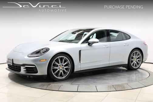 2018 Porsche Panamera 4
