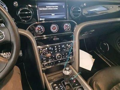 Silver 2018 Bentley Mulsanne Sedan 4D