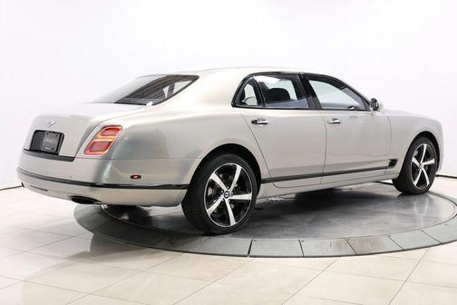 Silver 2018 Bentley Mulsanne Sedan 4D