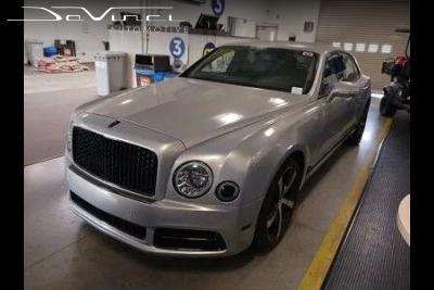Silver 2018 Bentley Mulsanne Sedan 4D