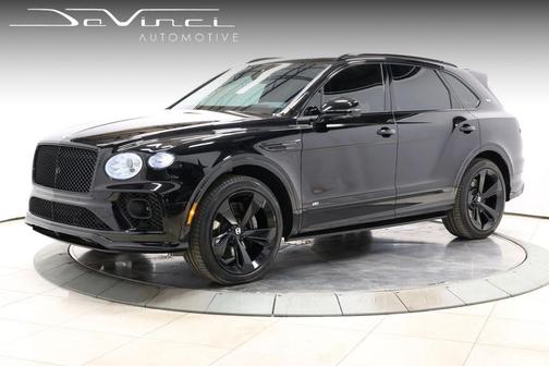 Black 2021 Bentley Bentayga V8