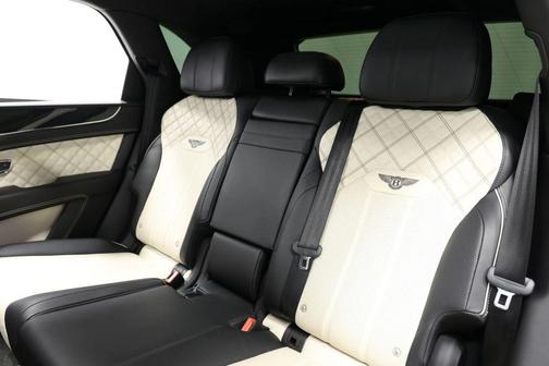 Black 2021 Bentley Bentayga V8