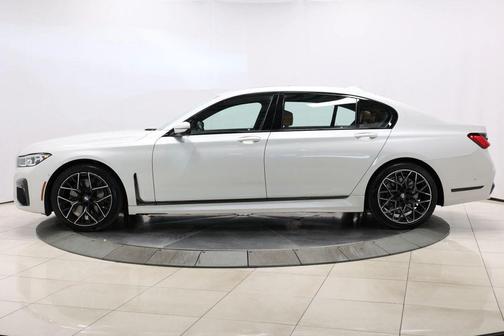 2021 BMW 750 i xDrive