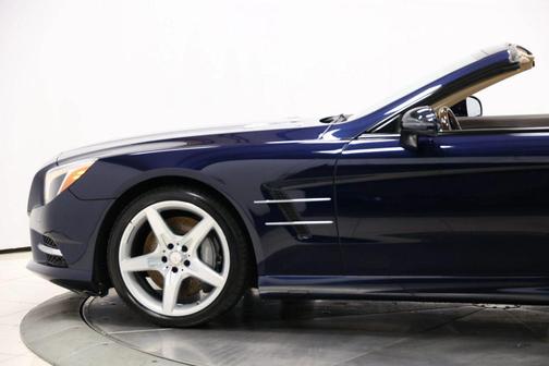 2013 Mercedes-Benz SL-Class SL 550 Roadster 2D