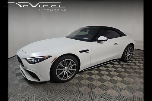 MANUFAKTUR Moonlight White Magno 2023 Mercedes-Benz AMG SL 43 Base