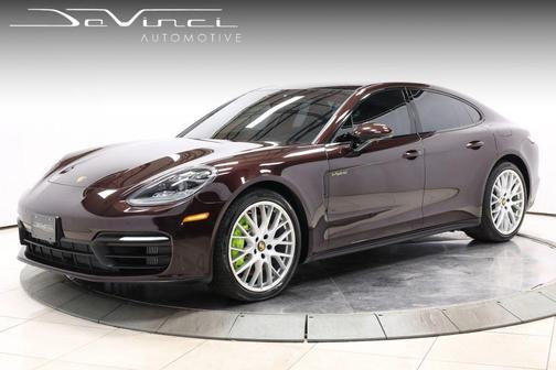 Amethyst Metallic 2022 Porsche Panamera 4 E-Hybrid