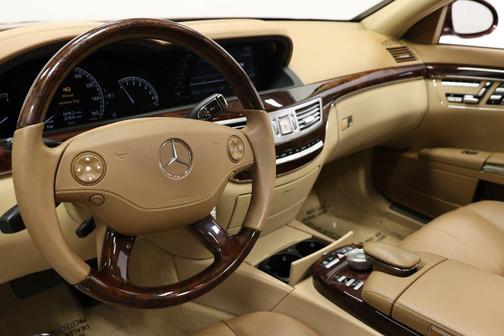 2007 Mercedes-Benz S-Class S 550 Sedan 4D