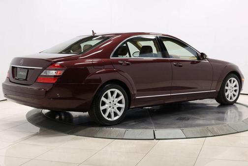 2007 Mercedes-Benz S-Class S 550 Sedan 4D
