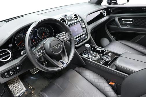 Black 2018 Bentley Bentayga W12 Signature