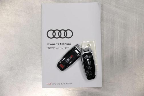 2022 Audi RS e-tron GT quattro