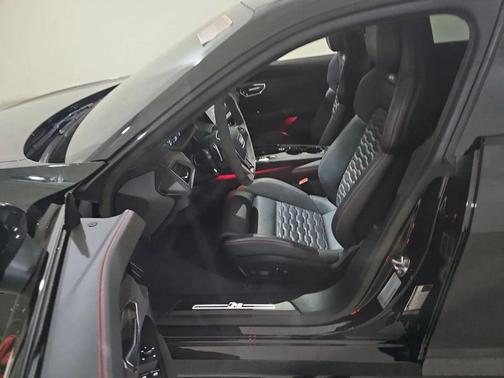 2022 Audi RS e-tron GT quattro