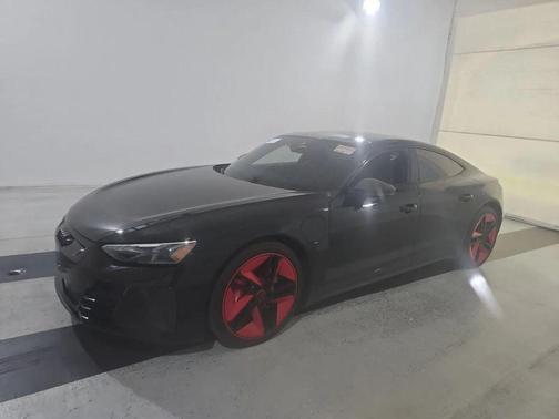 2022 Audi RS e-tron GT quattro