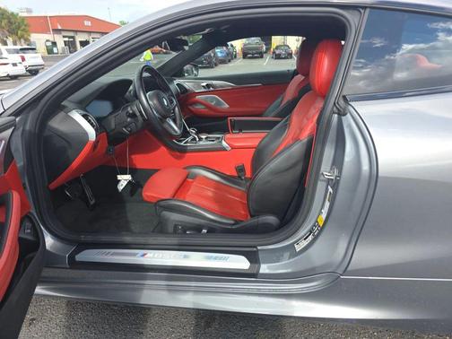 Skyscraper Grey Metallic 2023 BMW M850 i xDrive