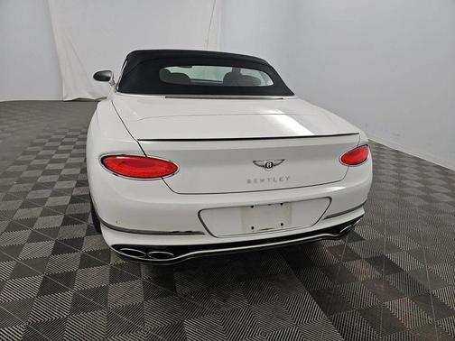 White 2020 Bentley Continental GT V8