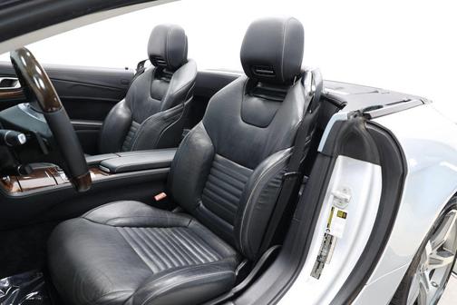 2014 Mercedes-Benz SL-Class SL 550 Roadster 2D