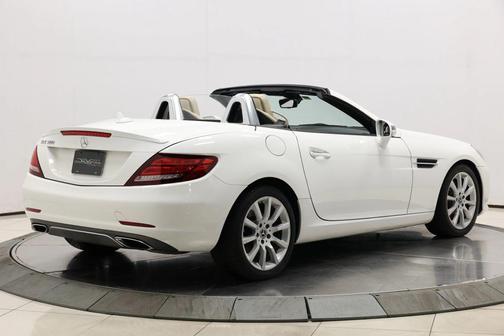 2017 Mercedes-Benz SLC 300 SLC 300 Roadster 2D