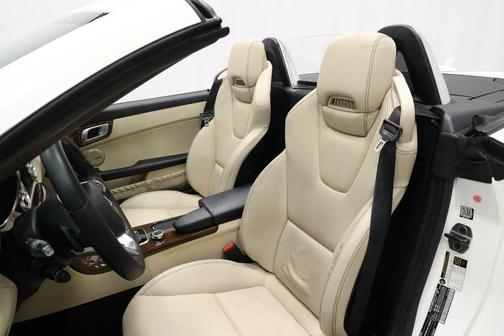 2017 Mercedes-Benz SLC 300 SLC 300 Roadster 2D