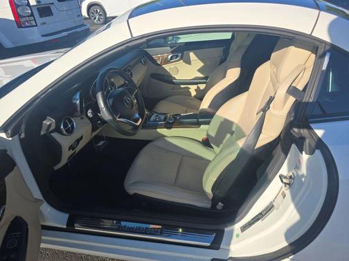 2017 Mercedes-Benz SLC 300 SLC 300 Roadster 2D