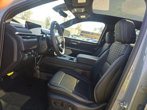 2024 GMC Sierra EV Denali Edition 1