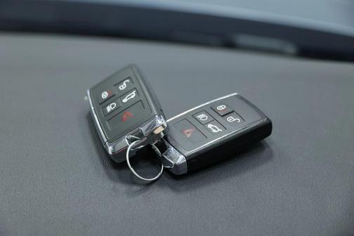 2020 Land Rover Range Rover 3.0L V6 Supercharged HSE