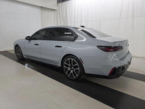 Brooklyn Grey Metallic 2024 BMW 760 xDrive